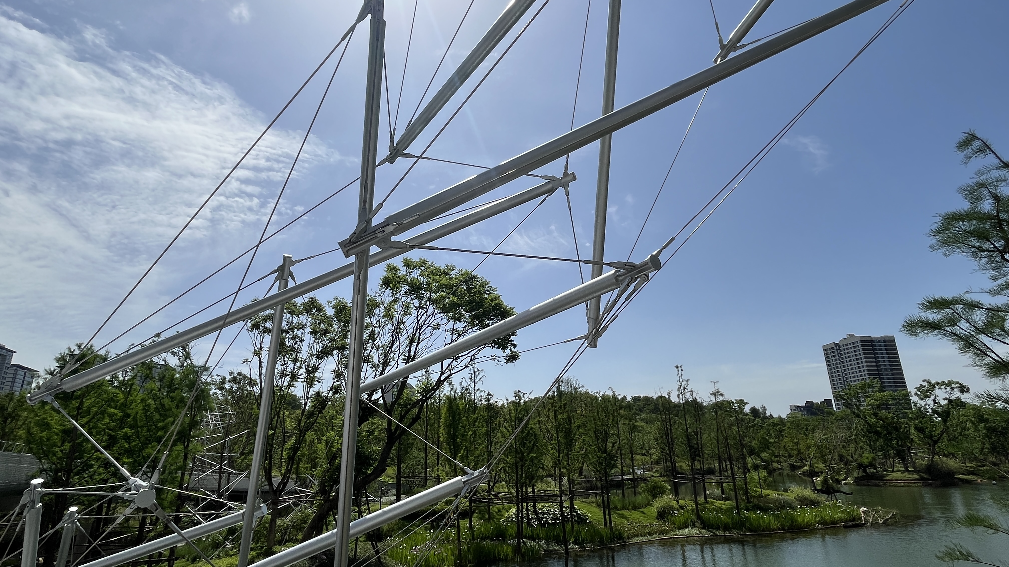 Waves Riding Tensegrity